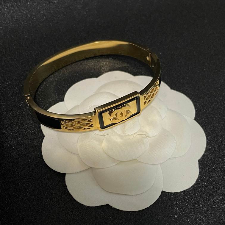 Chanel bracelet 11lyh93 (4)
