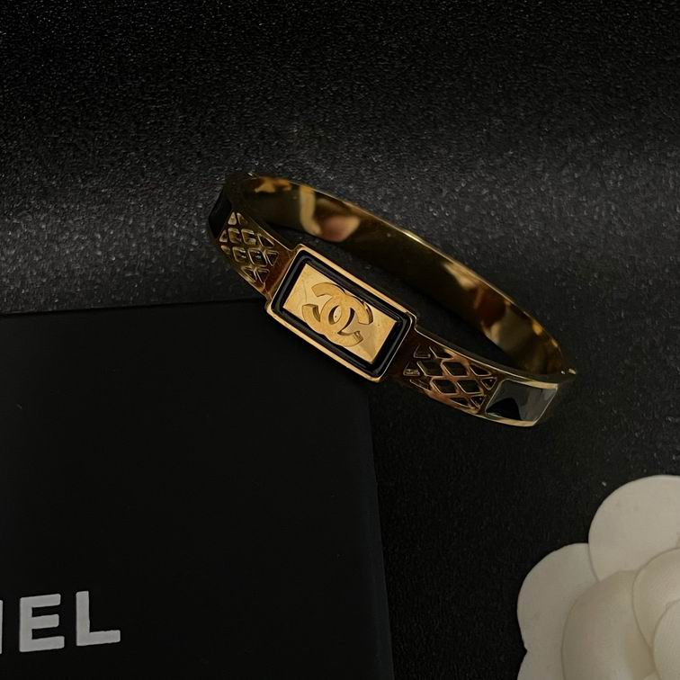 Chanel bracelet 11lyh93 (5)