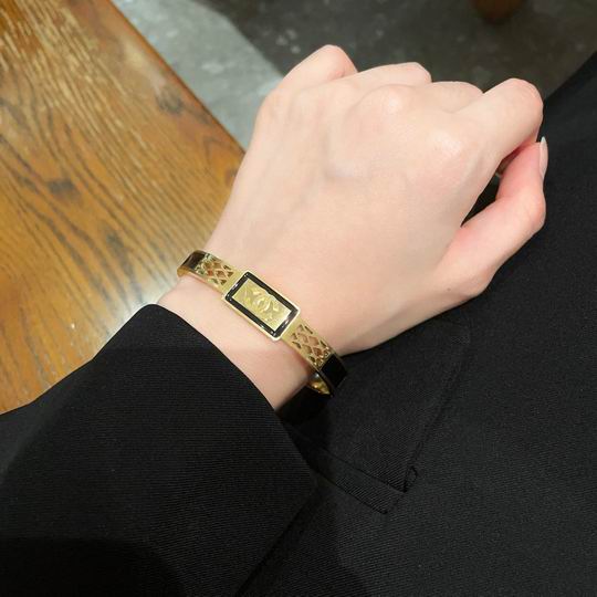 Chanel bracelet 11lyh93 (6)