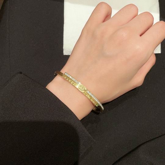 Chanel bracelet 11lyh96 (5)