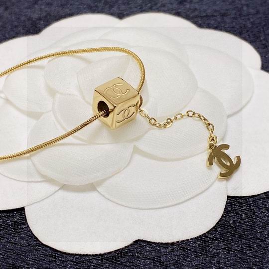 Chanel necklace 11lyh312 (2)