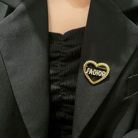 Dior Brooch 11lyh75 (8)