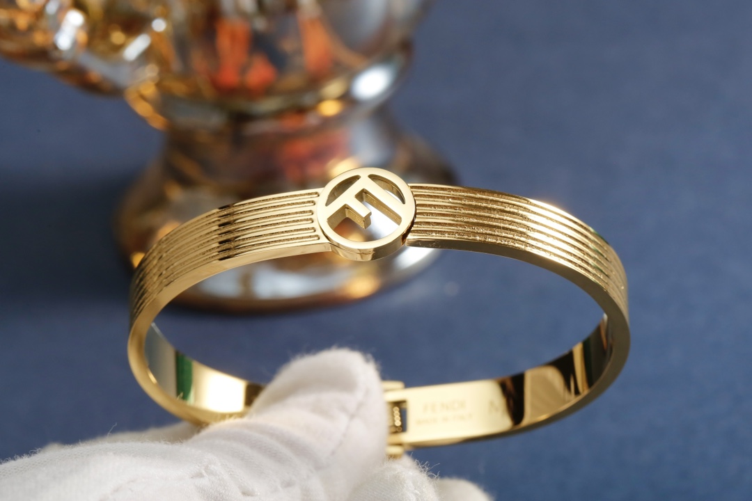 Fendi bracelet 11lyh86 (3)