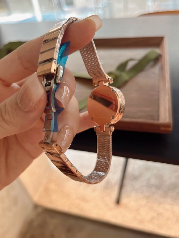 Gucci 32mm 29mm 49 (1)