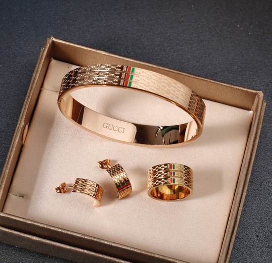 Gucci Suits 11lyh22 (2)