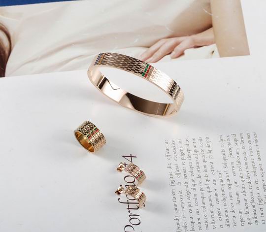 Gucci Suits 11lyh23 (1)