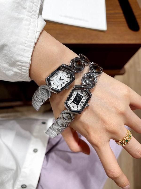 Gucci watch 84 (1)