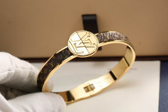 LV Bracelet 11lyh588 (2)