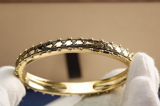 LV Bracelet 11lyh590 (2)