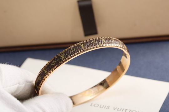 LV Bracelet 11lyh592 (1)