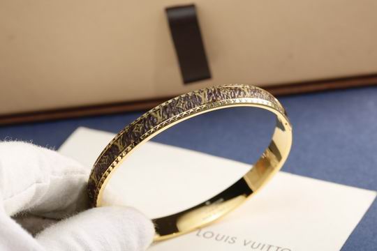 LV Bracelet 11lyh592 (2)
