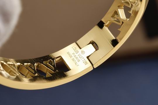 LV Bracelet 11lyh593 (4)