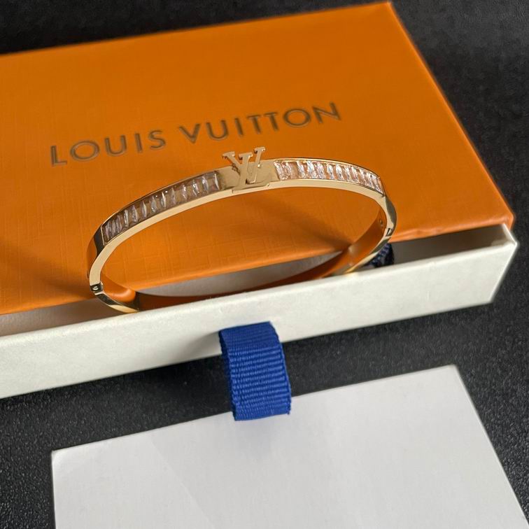 LV Bracelet 11lyh635 (2)