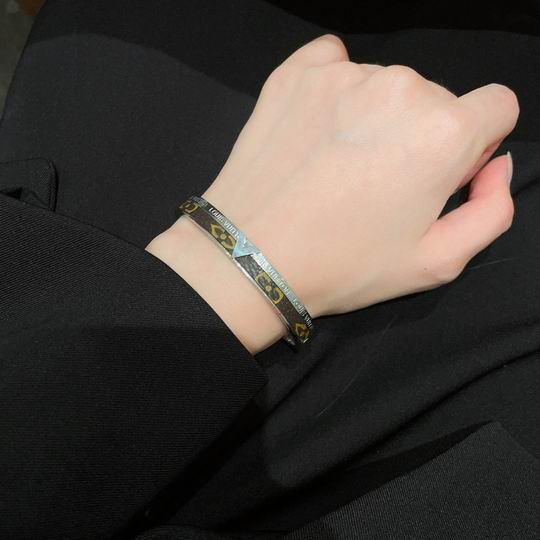 LV Bracelet 11lyh636 (4)