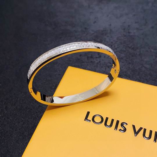 LV Bracelet 11lyh641 (1)