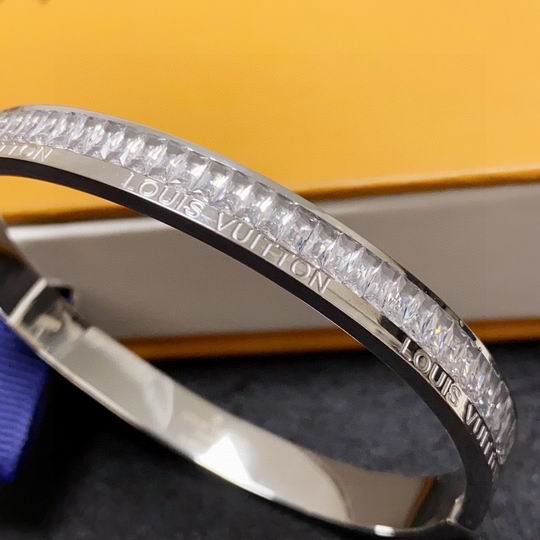 LV Bracelet 11lyh641 (2)