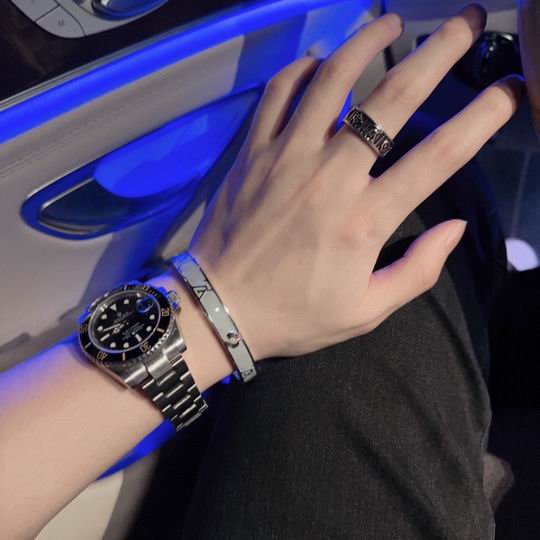 LV Bracelet 11lyh670 (4)