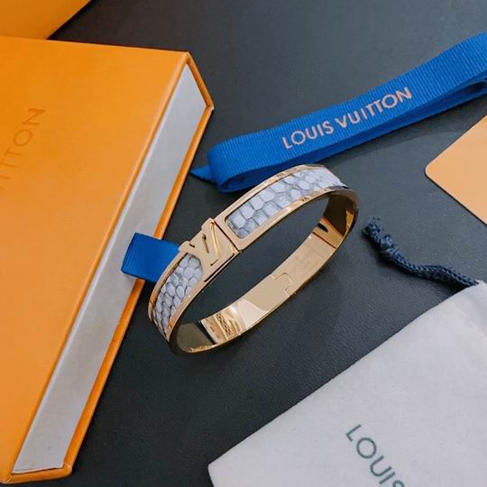 LV Bracelet 11lyh684 (1)