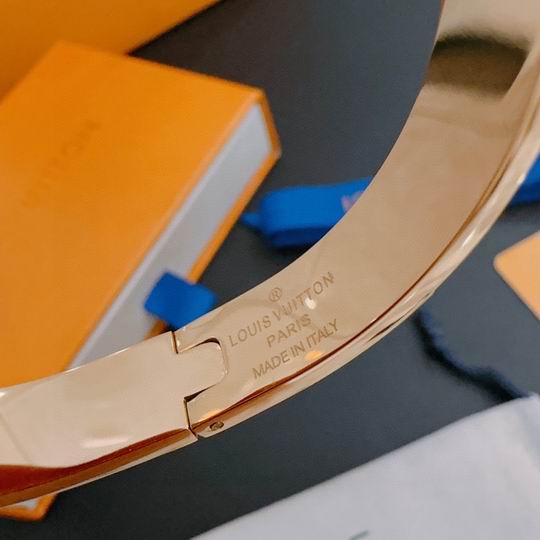 LV Bracelet 11lyh684 (2)