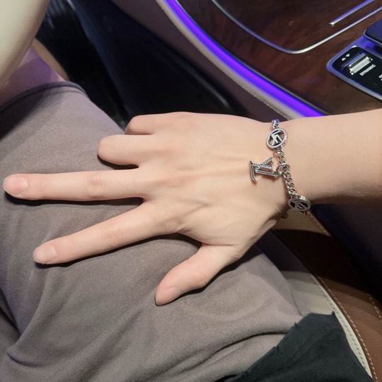 LV Bracelet 11lyh685 (4)