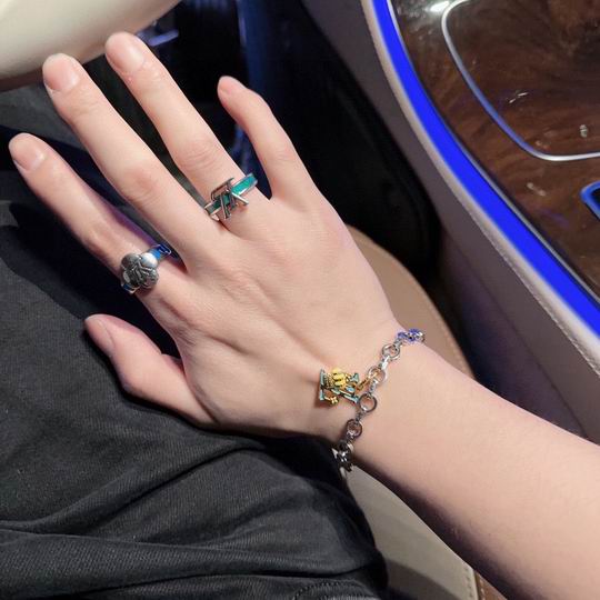 LV Bracelet 11lyh693 (4)