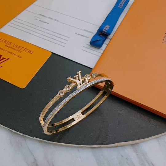 LV Bracelet 11lyh699 (1)