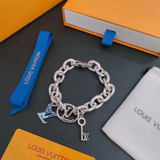 LV Bracelet 11lyh700 (1)