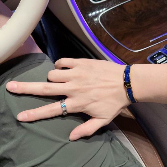 LV Bracelet 11lyh705 (4)