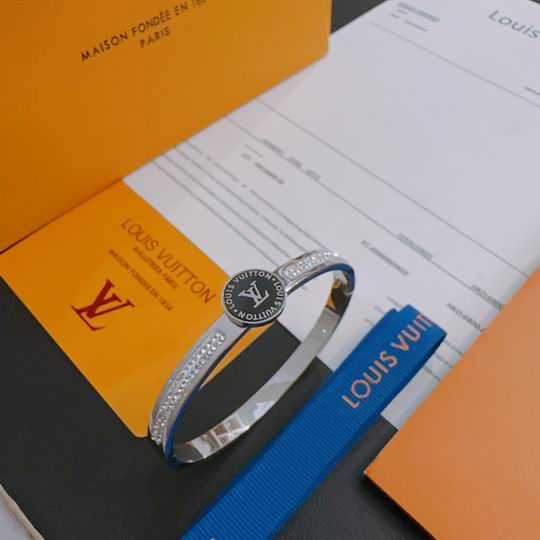 LV Bracelet 11lyh717 (4)