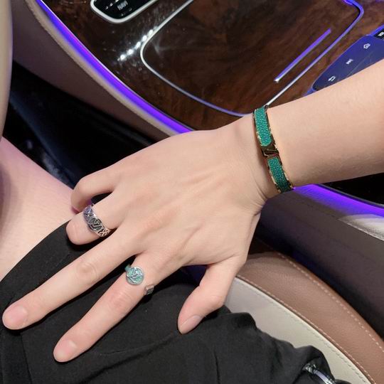 LV Bracelet 11lyh733 (3)