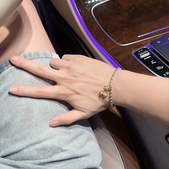 LV Bracelet 11lyh739 (4)