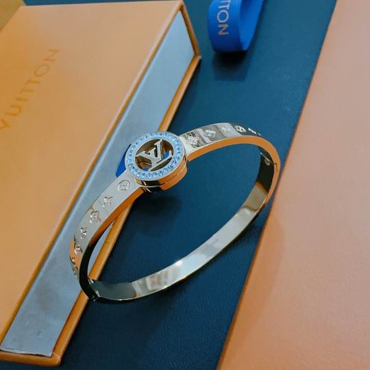 LV Bracelet 11lyh742 (4)