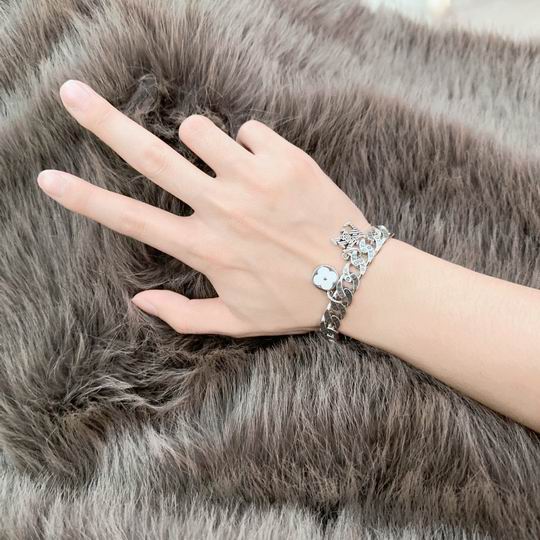 LV Bracelet 11lyh744 (4)