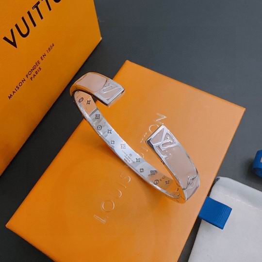 LV Bracelet 11lyh749 (2)