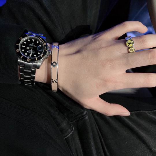 LV Bracelet 11lyh749 (3)