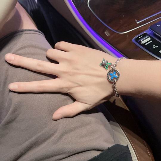 LV Bracelet 11lyh762 (3)
