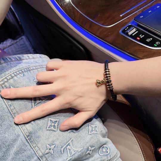 LV Bracelet 11lyh771 (4)