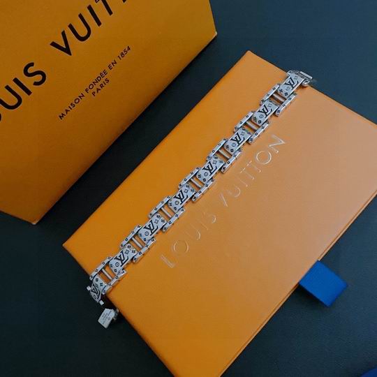 LV Bracelet 11lyh774 (2)