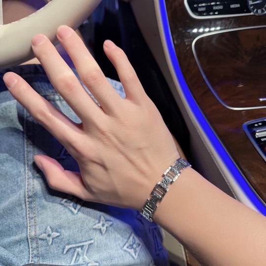 LV Bracelet 11lyh774 (3)