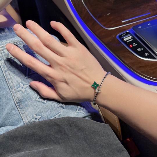 LV Bracelet 11lyh776 (2)
