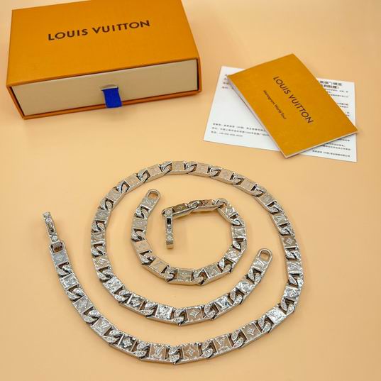 LV Suits 11lyh104 (9)