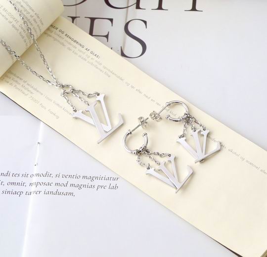 LV Suits 11lyh107 (2)