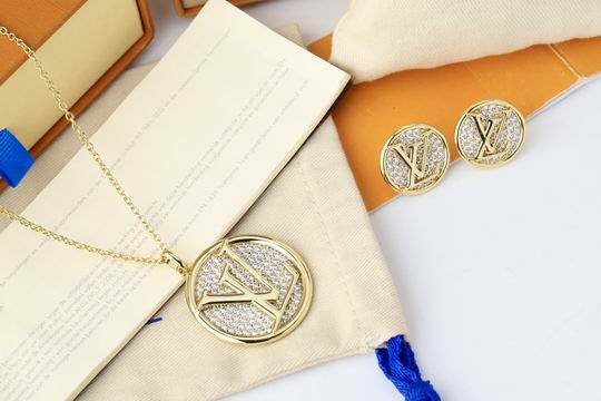 LV Suits 11lyh110 (1)