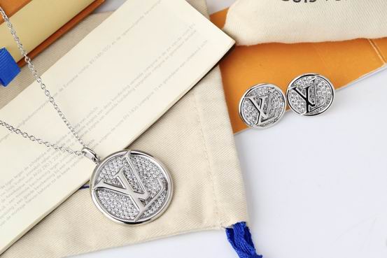 LV Suits 11lyh110 (2)