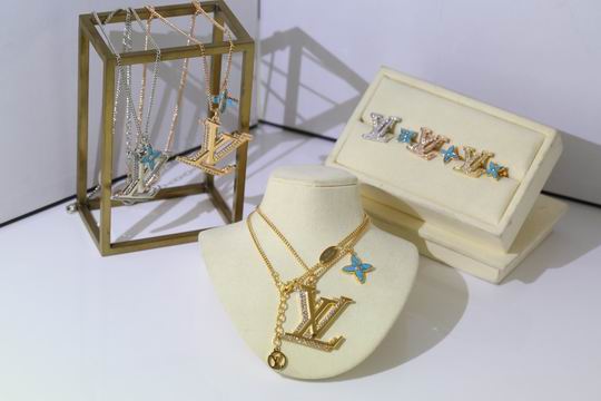 LV Suits 11lyh111 (4)