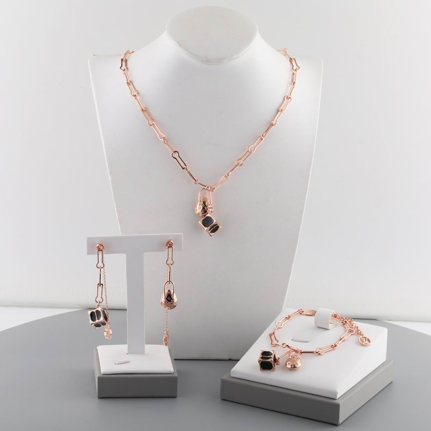 LV Suits 11lyh115 (7)