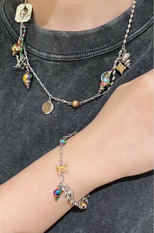 LV Suits 11lyh99 (4)