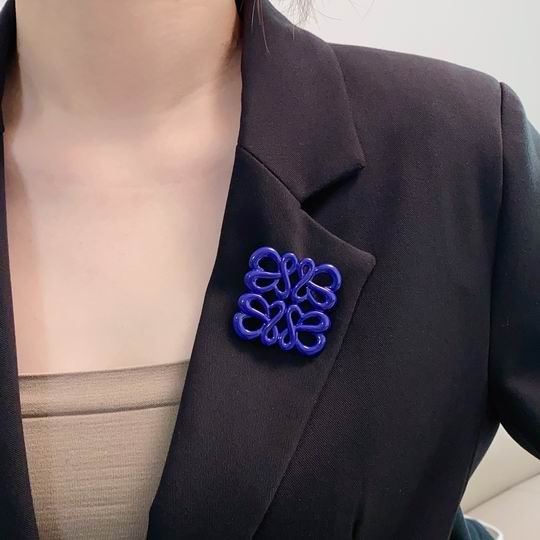 Loewe brooch 11lyh29 (9)