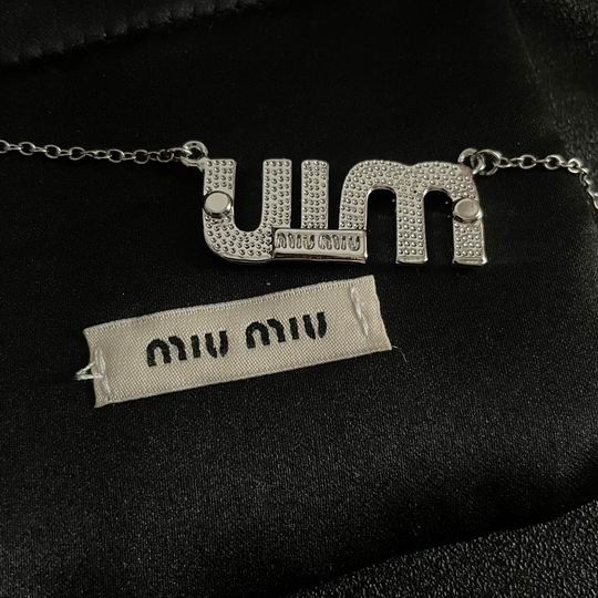 MiuMiu Necklace 11lyh24 (2)