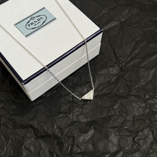 Prada necklace 10lyh36 (3)